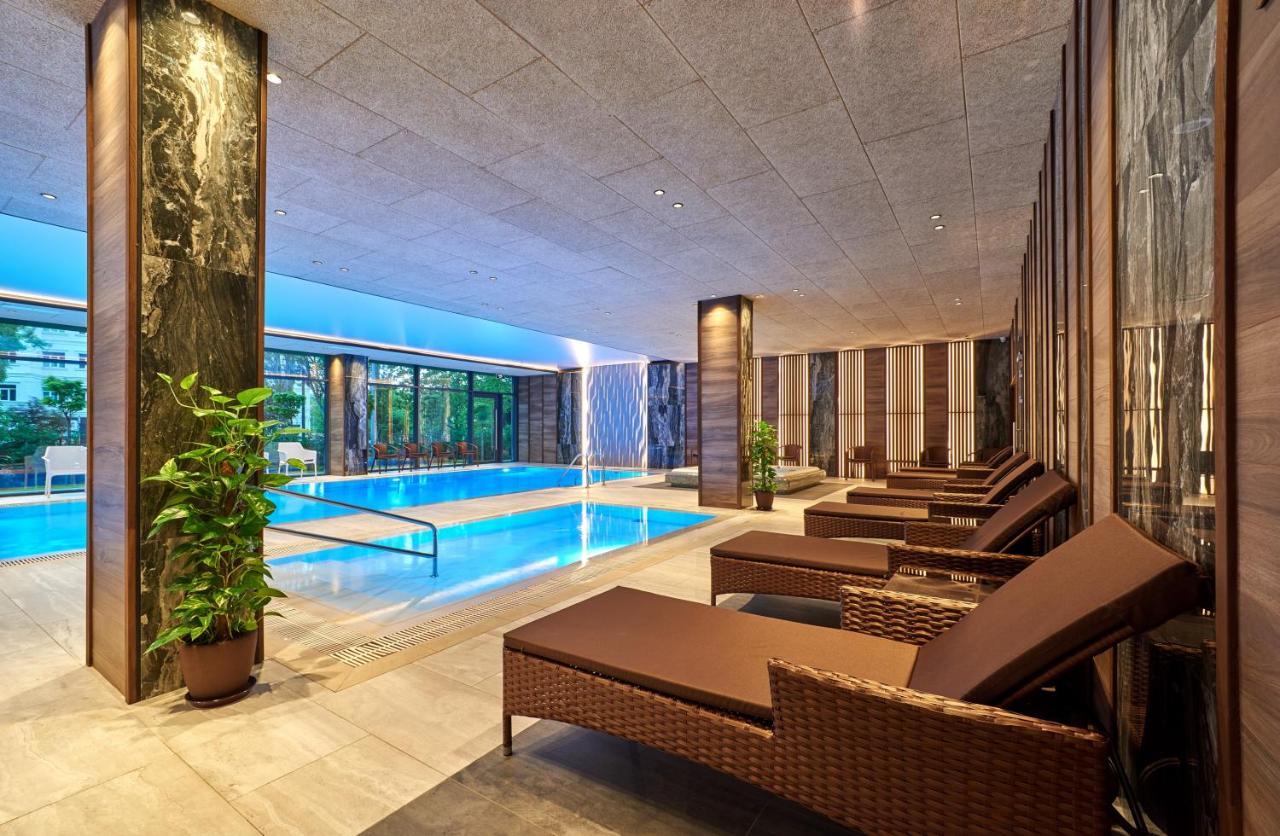 Premier Hotel โอเดสซา ภายนอก รูปภาพ The spa at the Hotel