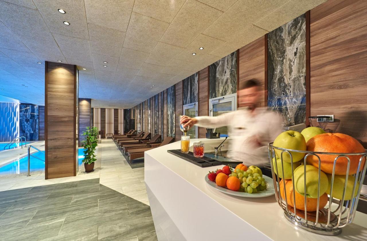 Premier Hotel โอเดสซา ภายนอก รูปภาพ The spa at the Hotel